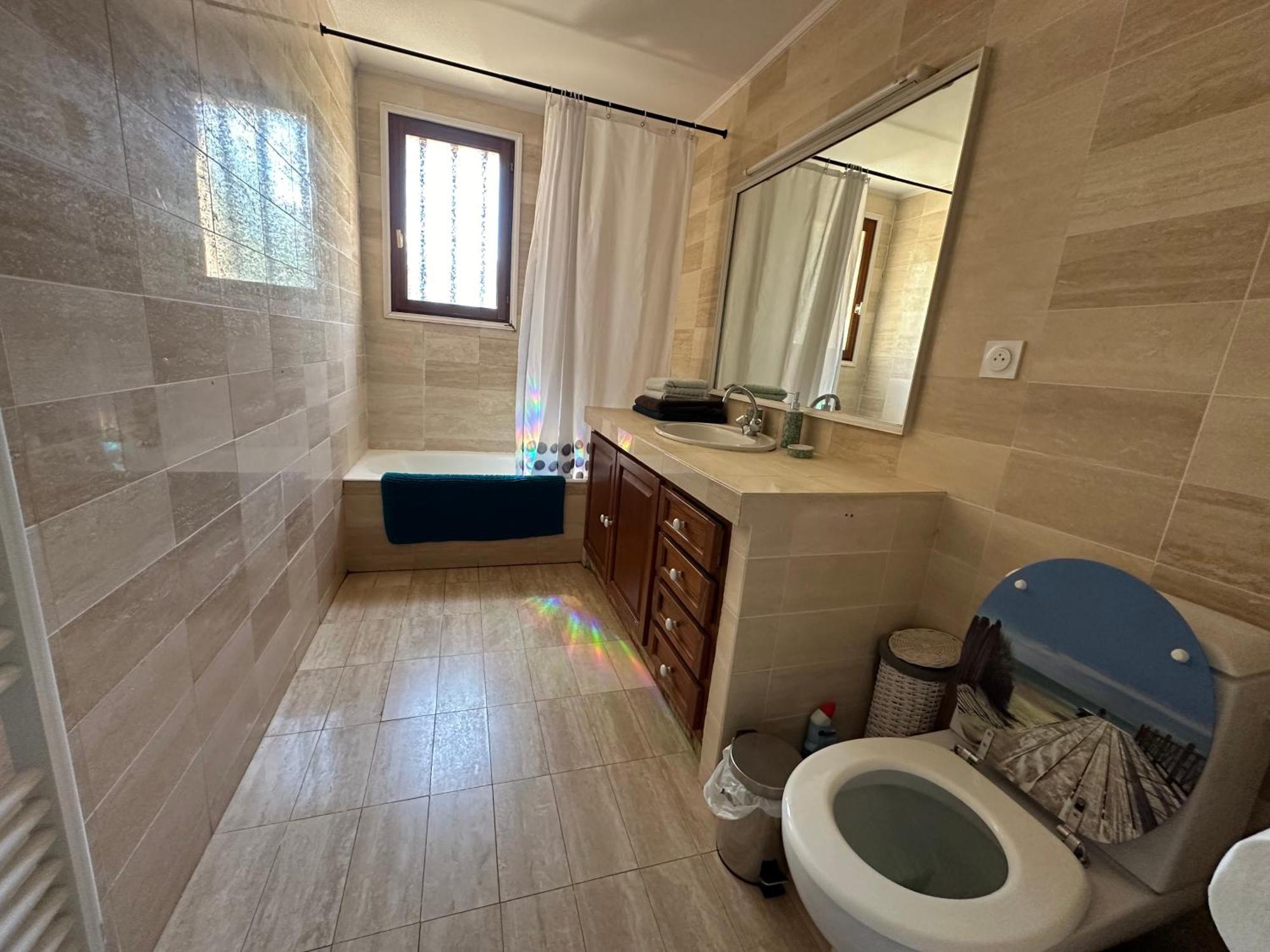 Charmant Appartement T2 Au Coeur Des Vignes Cogolin Exterior foto