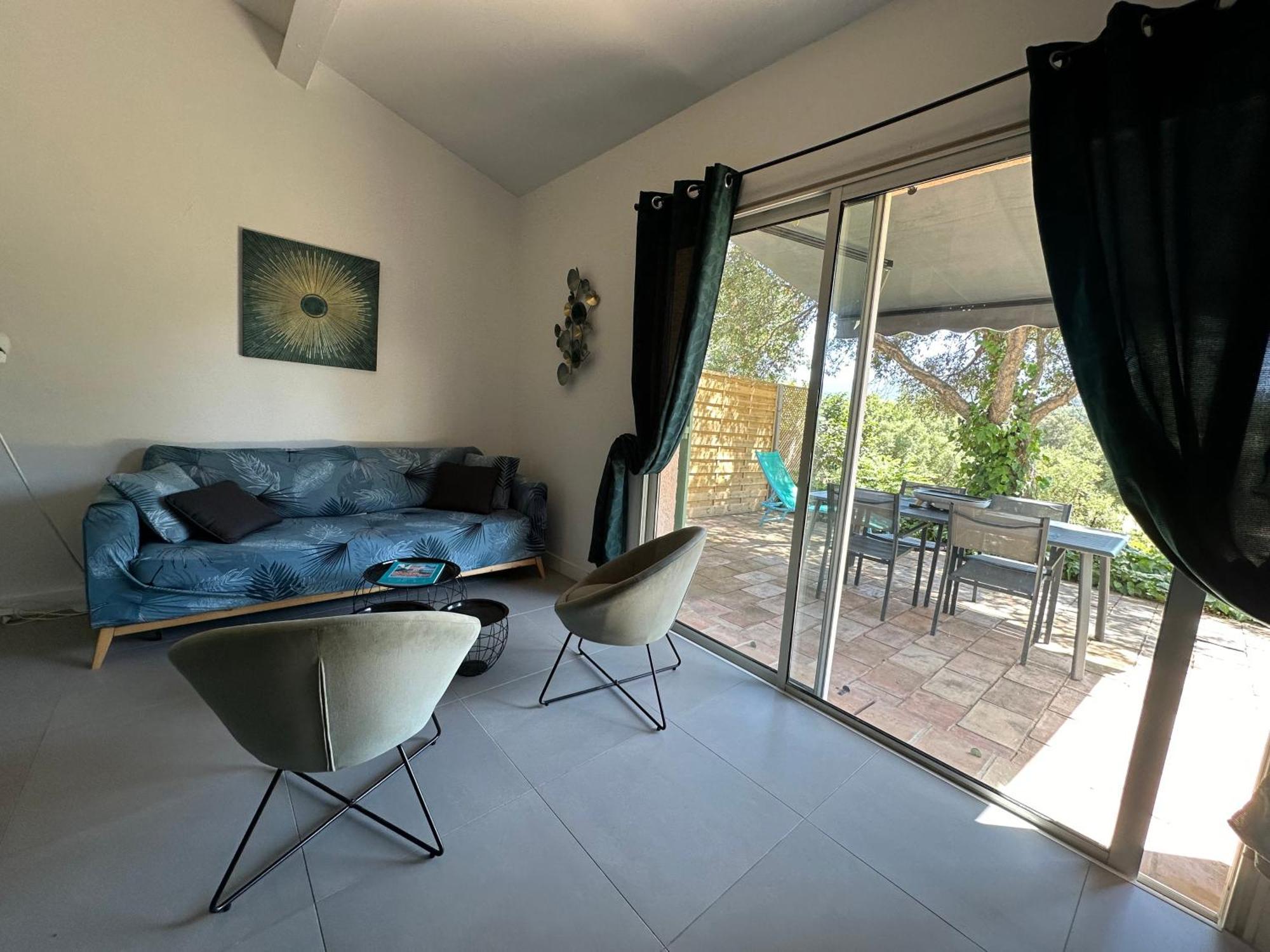 Charmant Appartement T2 Au Coeur Des Vignes Cogolin Exterior foto