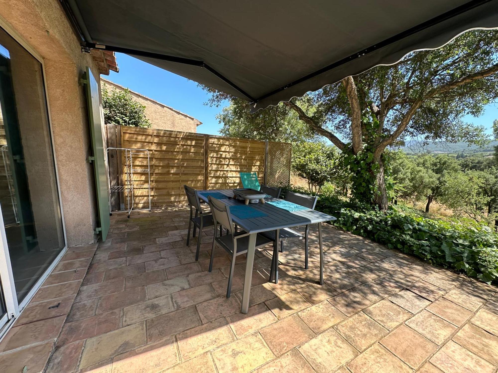 Charmant Appartement T2 Au Coeur Des Vignes Cogolin Exterior foto